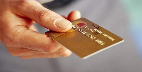 Kredi kartlarının üzerine “Para değil kolaylıktır” yazılmalı!