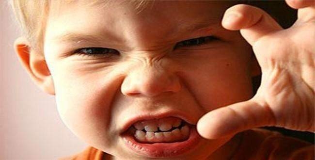 Şiddet konuşmayı geciktiriyor!