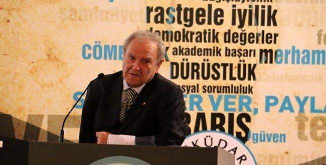 Prof.Dr. Agop Kotoğyan’a Yüksek İnsani Değer Ödülü