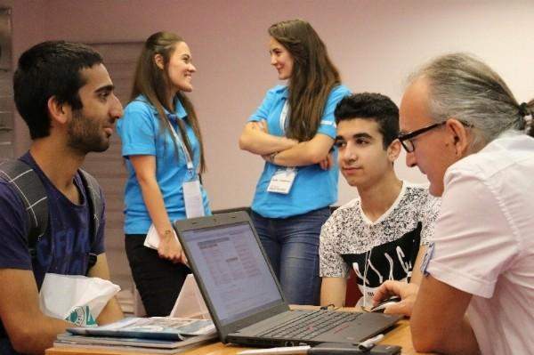 Adaylar tercihlerini Üsküdar Üniversitesinde yapıyor!
