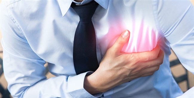 Kalp krizinde  Göğüs ağrısı en önemli belirti