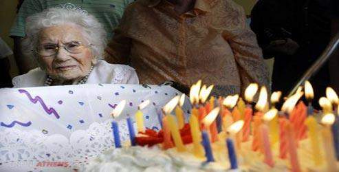 Dünyanın en yaşlı insanı öldü