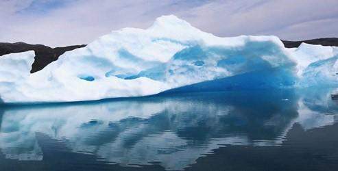 Titanic'i batıran buzul hızla hareket ediyor