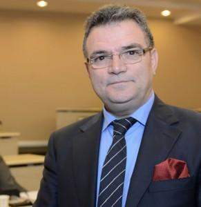 Üsküdar Üniversitesi Öğretim Görevlisi, Sürekli Eğitim Merkezi Müdürü Mustafa Öztürk 