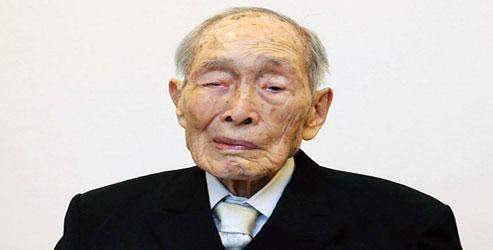 Dünyanın en yaşlı erkeği öldü